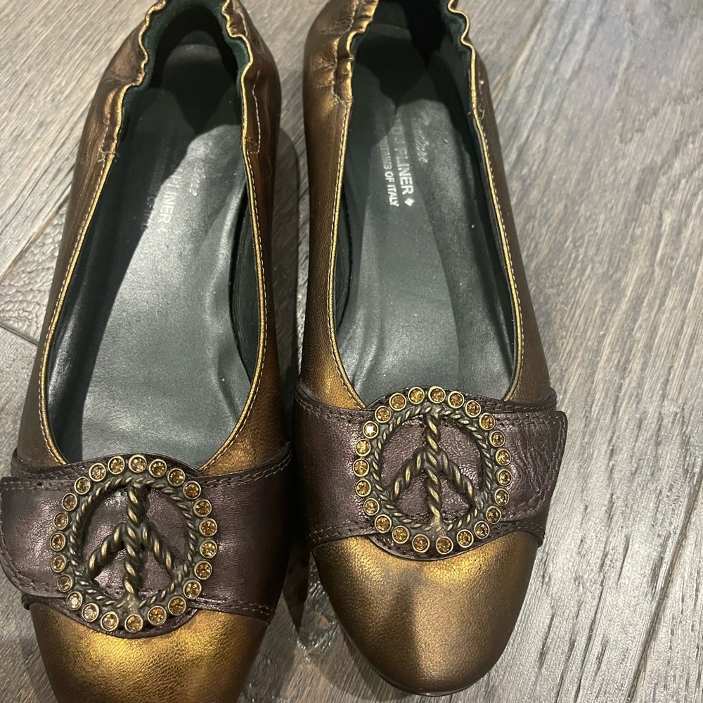 Donald Pliner shoes made in Italy